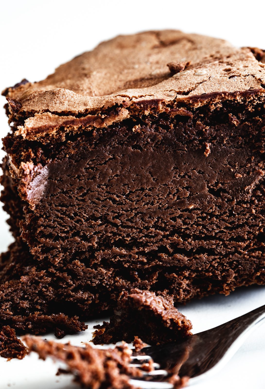 עוגת מוס שוקולד אפויה ללא קמח-שני סנדרס